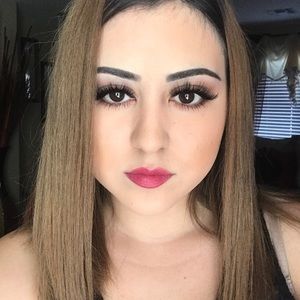 Meet your Posher, Fernanda